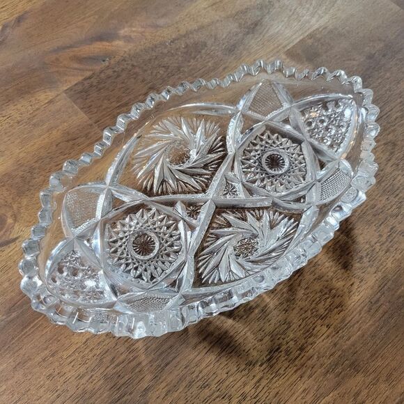 Vintage Artcut Clear Glass Serving Dish - Picture 1 of 3